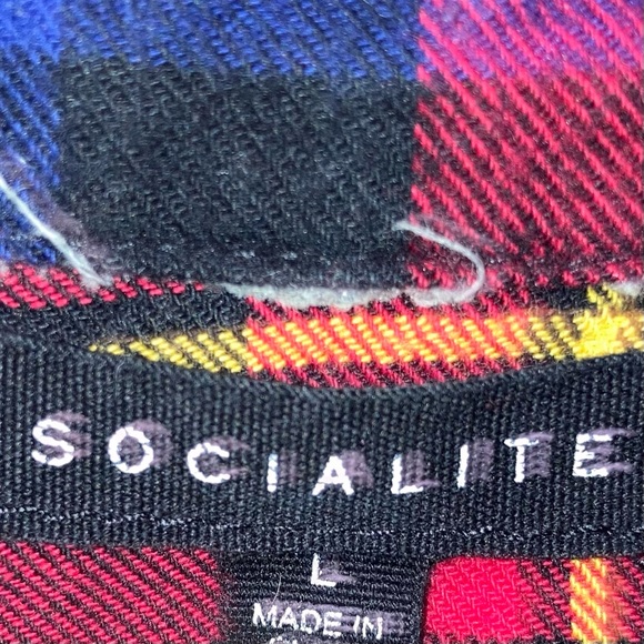 Socialite Plaid Flannel - Picture 2 of 3